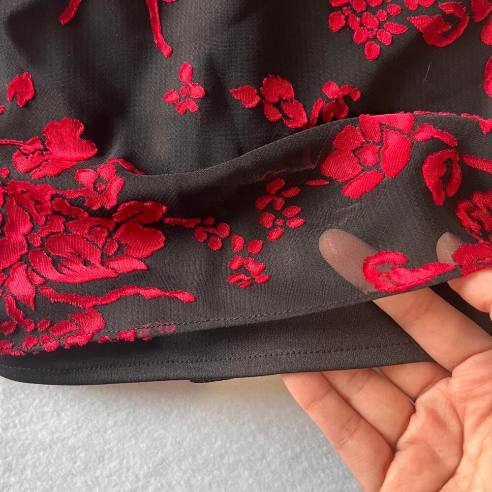 Y2k whimsy goth blackred floral - Picture 3 of 4